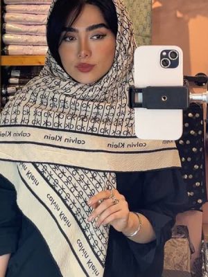 روسری پلیسه