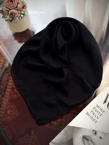 روسری مشکی محرمی